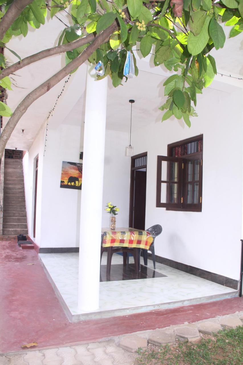 Hotel Sea Side Bay House Weligama Exteriér fotografie